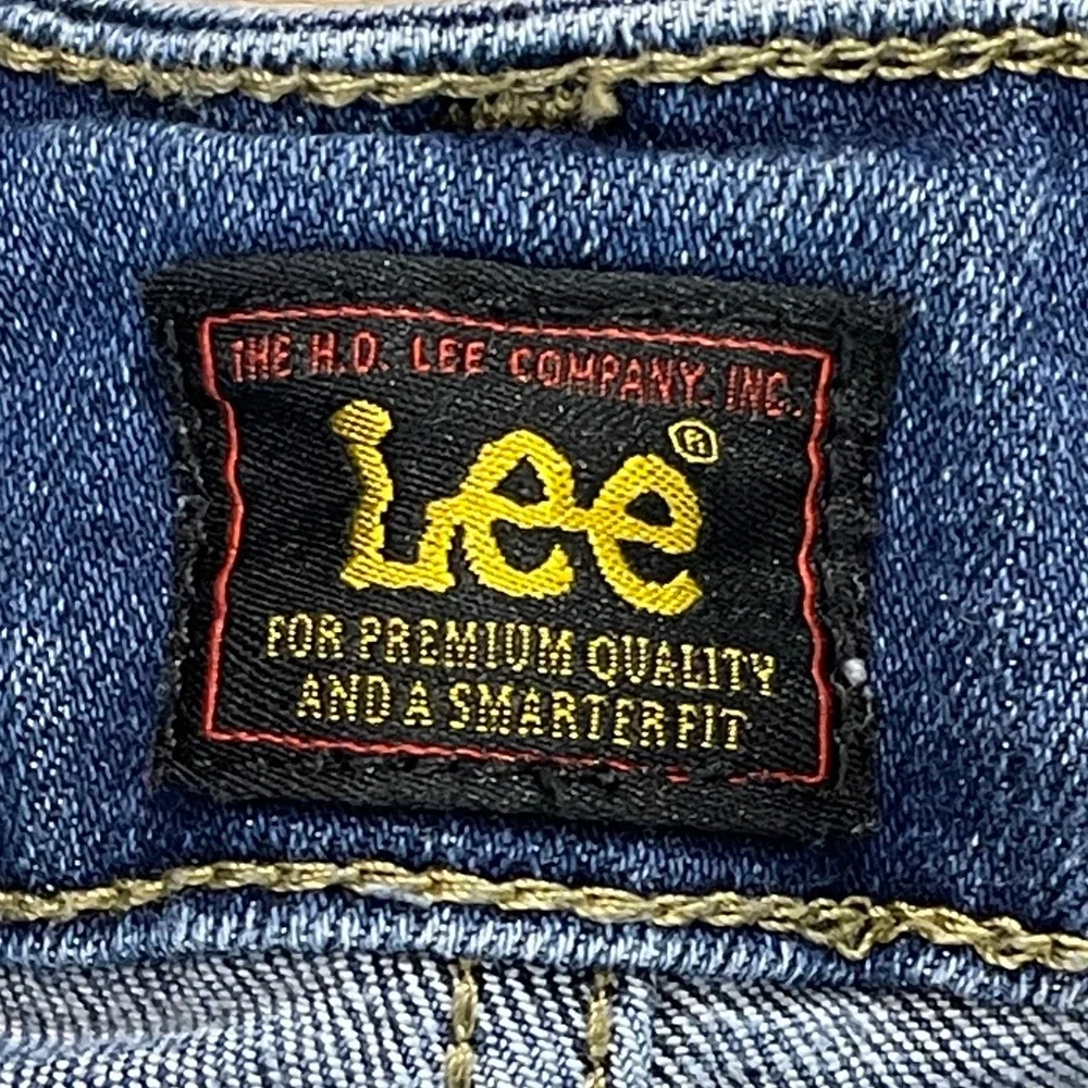 Lee Women's Blue Denim Ankle/Cropped Jeans with Yellow Logo Patch SIZE 24WS/C